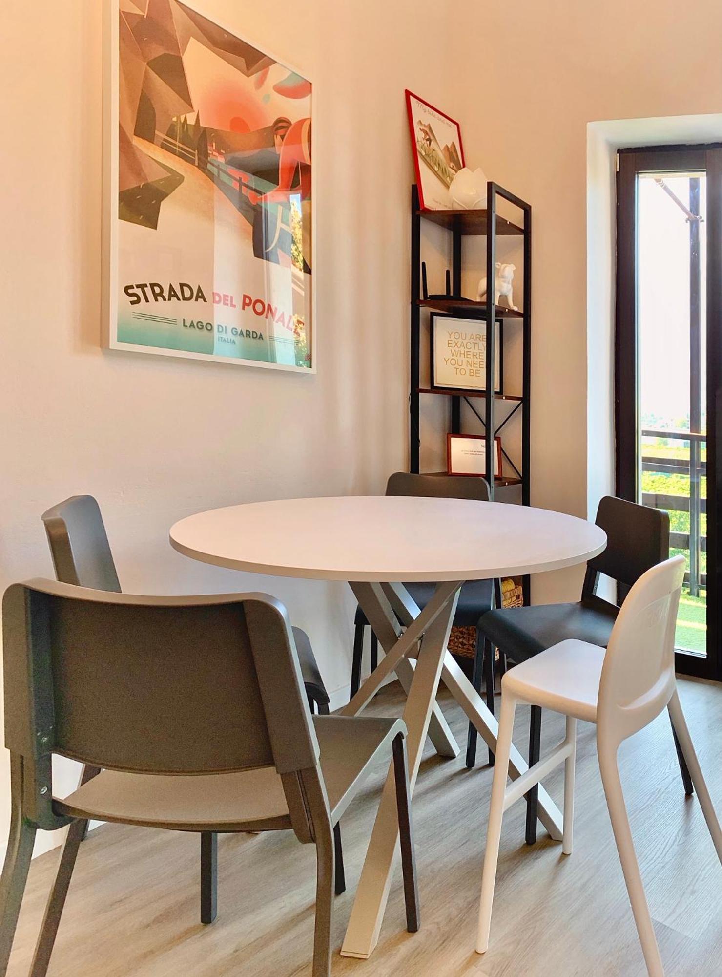 G-House Modernes Apartment Mit Tollem Ausblick Riva del Garda Exterior foto