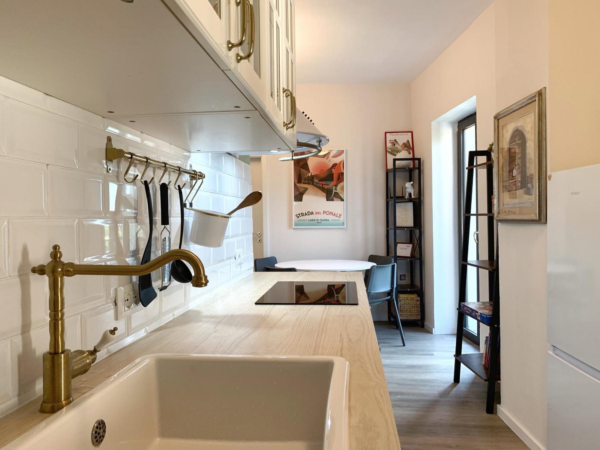G-House Modernes Apartment Mit Tollem Ausblick Riva del Garda Exterior foto